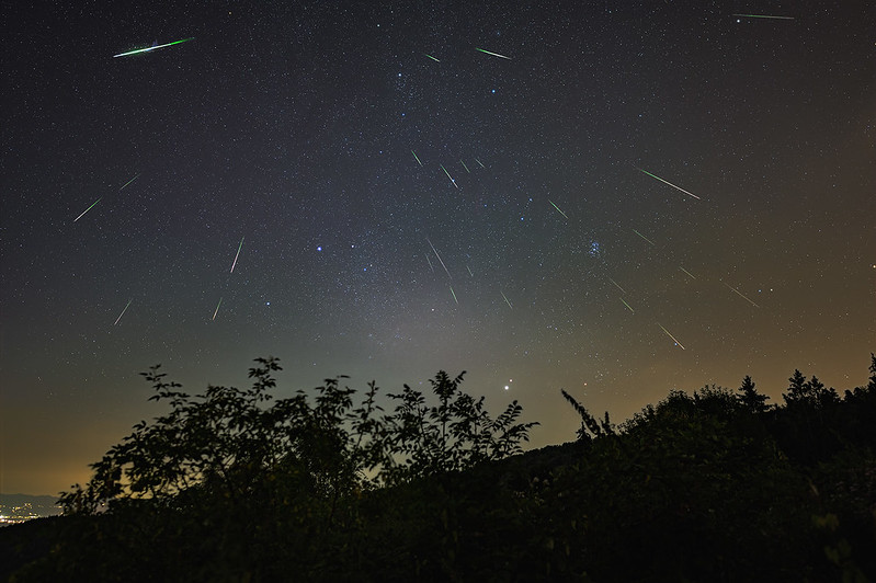 See the August Perseids Battle the Waning Moon