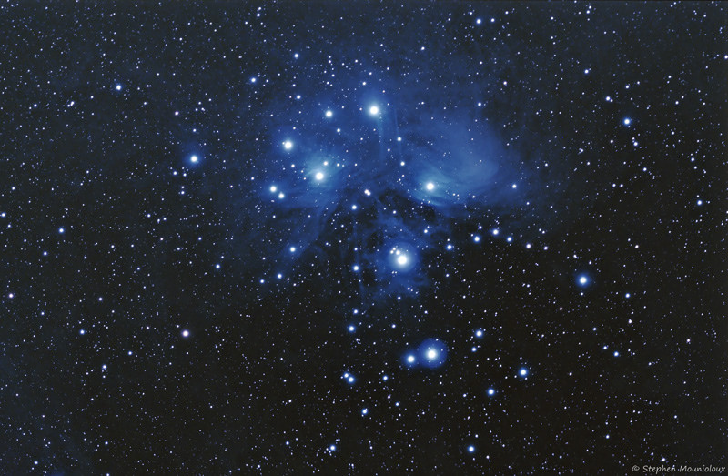 Astrophoto: Messier 45 by Stephen Mounioloux