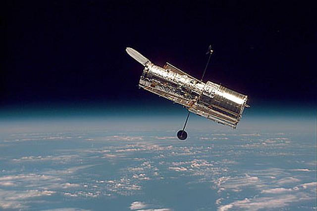 Observing time on the Hubble Space Telescope is doled out by a committe that reviews requests from astronomers. Image: NASA/STScI