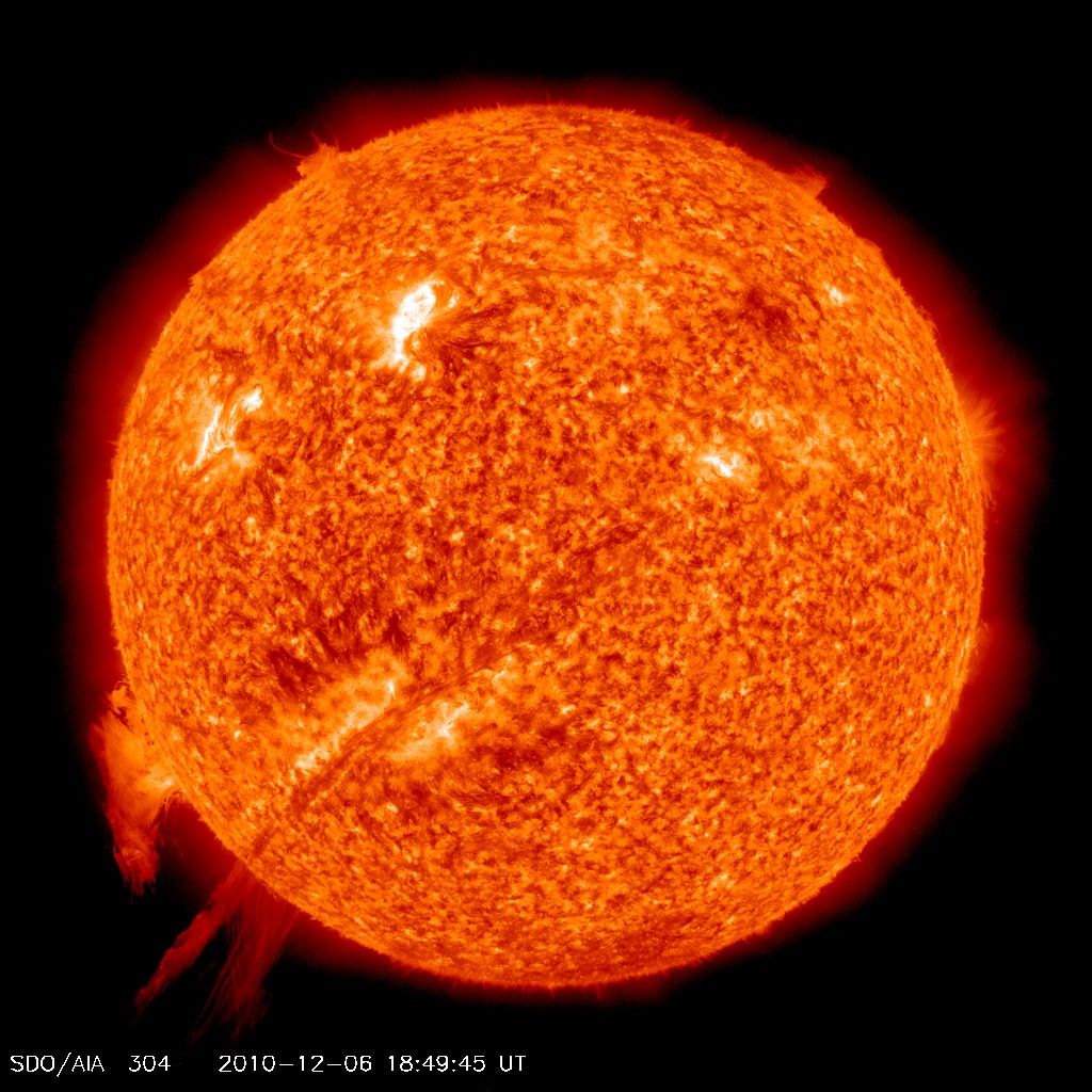 Breaking News: Watch A Gigantic Looping Solar Prominence