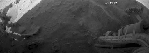 Spirit's right rear hazcam from sols 2072 to 2078. Image Credit: NASA / JPL / animation by fredk